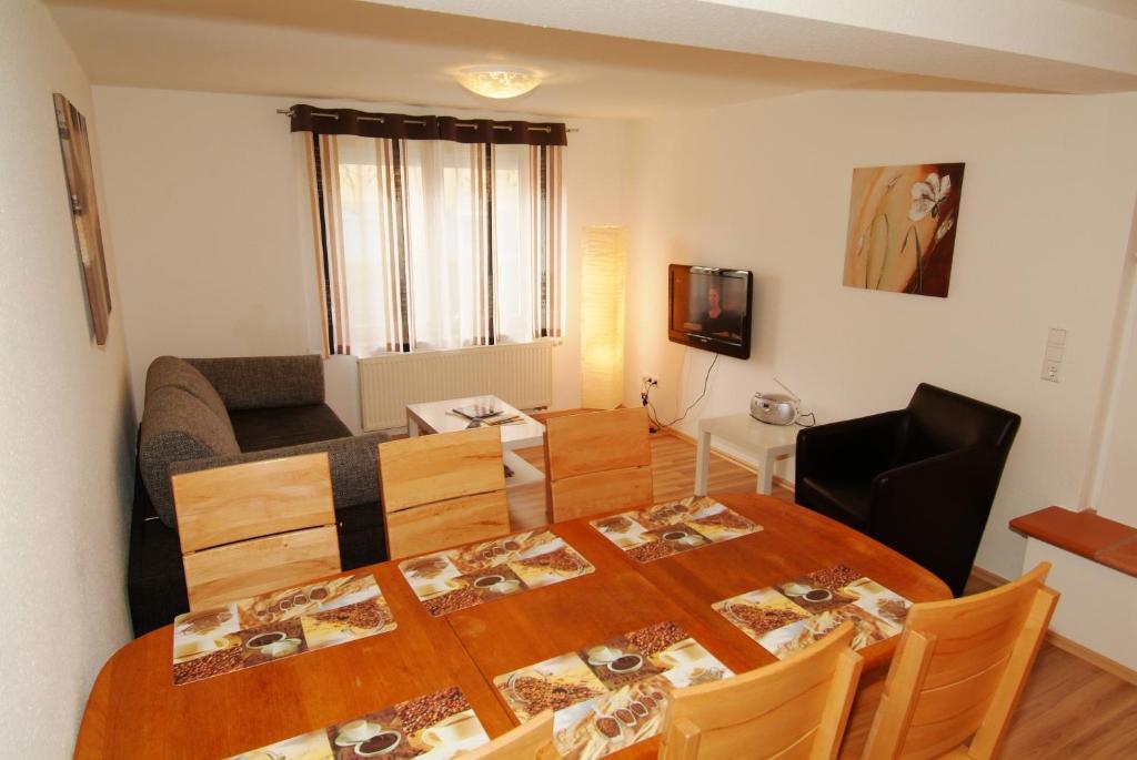 Apartments Klara -Fewo Bachmann Auch Kurzfristig Ep Karten Garantiert! Руст Номер фото