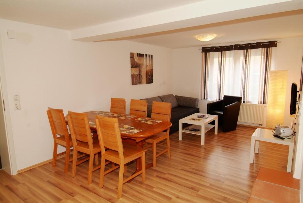 Apartments Klara -Fewo Bachmann Auch Kurzfristig Ep Karten Garantiert! Руст Номер фото